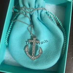 Anchor necklace
